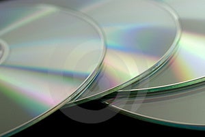 Detallado imagen de cuatro disco compacto discos.
