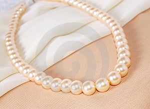 Elegante perla collar, alto solución.