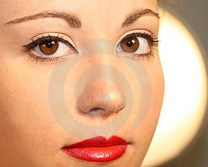 Krásná Žena Tvář s Profesionální Make-up aplikace.