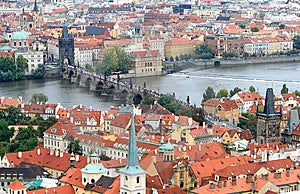 Letecký pohled na Prague City od Horní části Katedrály Sv Víta v Praze na Hradě.
