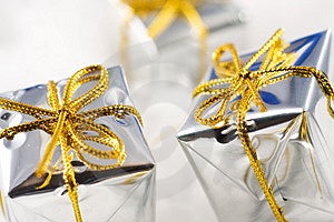 Stříbrné vánoční dárkové krabice vánoční dekorace.