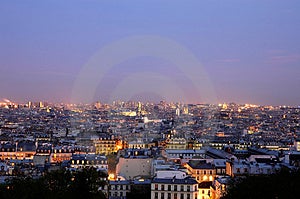Podvečer v Paríži široký pohľad z schody na Bazilika Sacre Ceur, Monmartre.